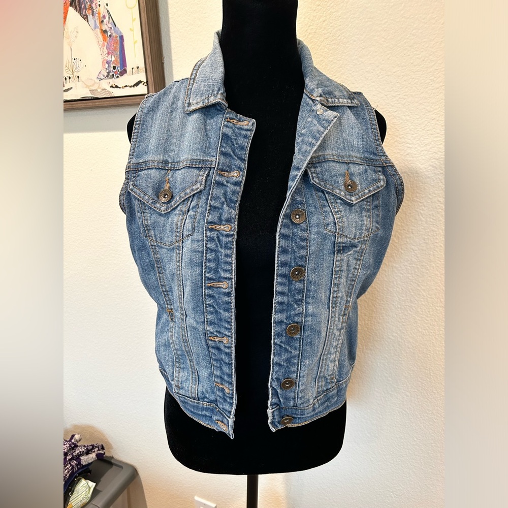 Paris Blues Denim Jean Vest.